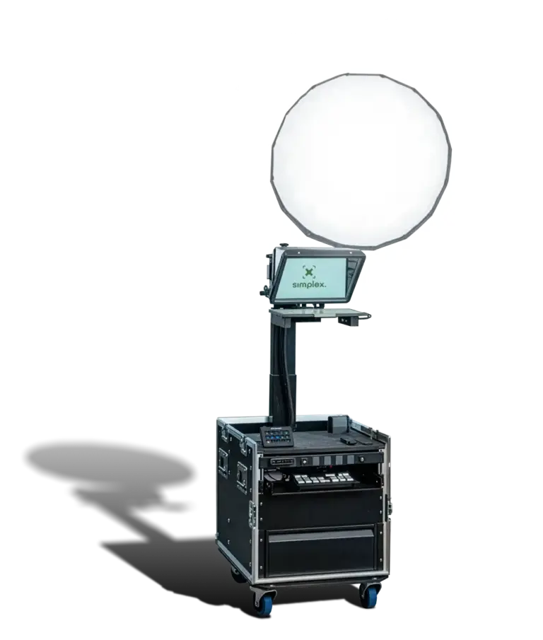 Simplex Videobox mit eingeschalteter Softbox-Leuchte, Teleprompter und Flightcase